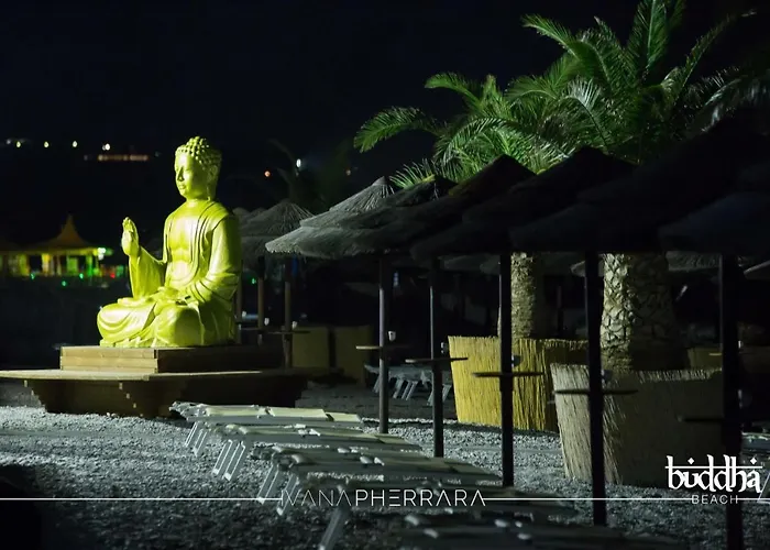 Buddha House & Spiaggia